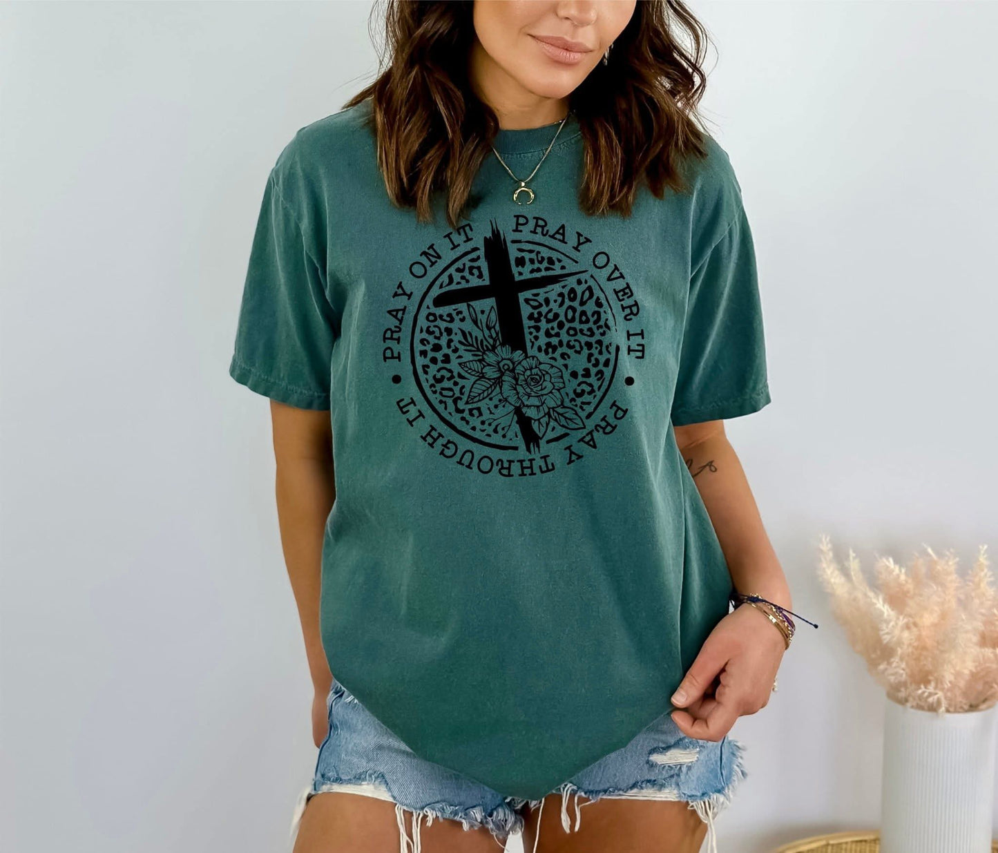 Pray on it tee PREORDER