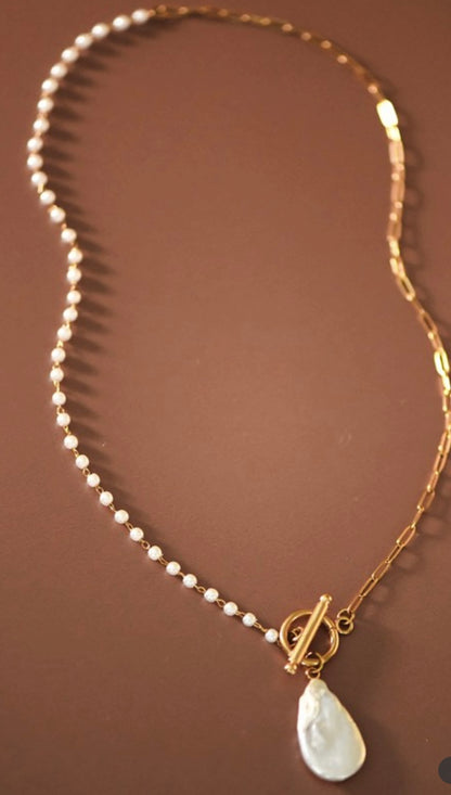 18k gold pearl necklace