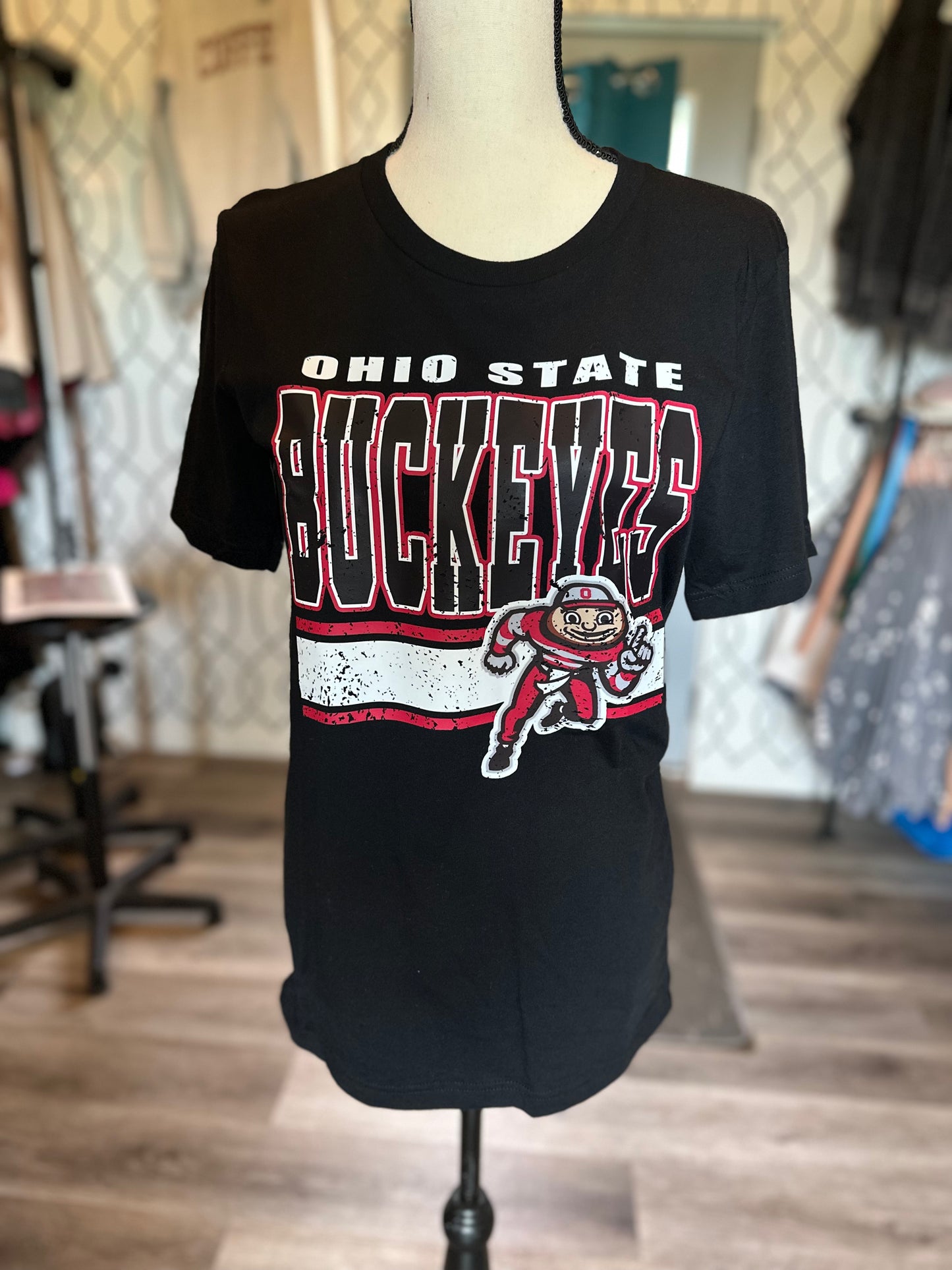 Distressed Buckeyes tee